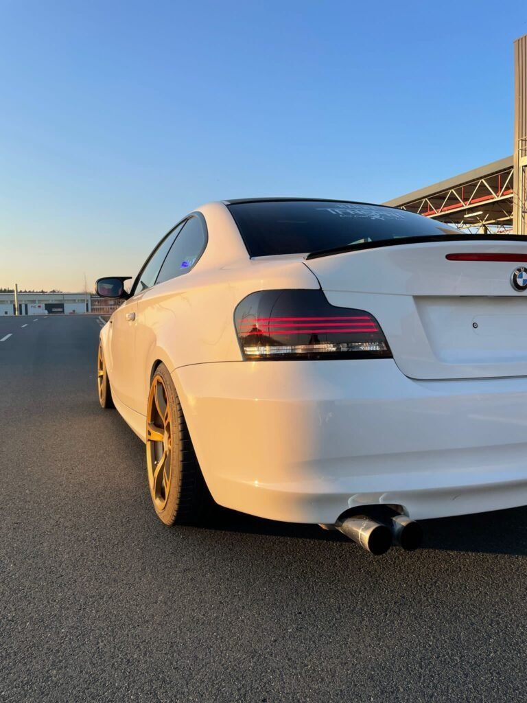 Autoankauf Köln 4 Autoankauf Köln – Ihr zuverlässiger Partner für den schnellen und fairen Verkauf von Gebrauchtwagen in Köln und Umgebung.